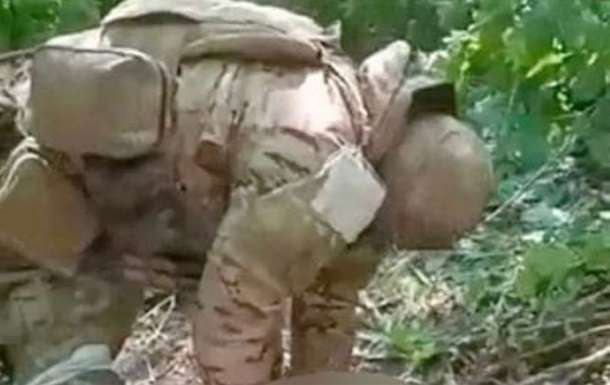 В ГУР назвали главную причину, почему РФ распространяет видео с казнью украинских военных В ГУР назвали главную причину, почему РФ распространяет видео с казнью украинских военных