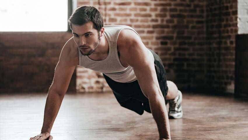 Врачи рекомендуют: тест на отжимание, который может выявить проблемы с сердцем