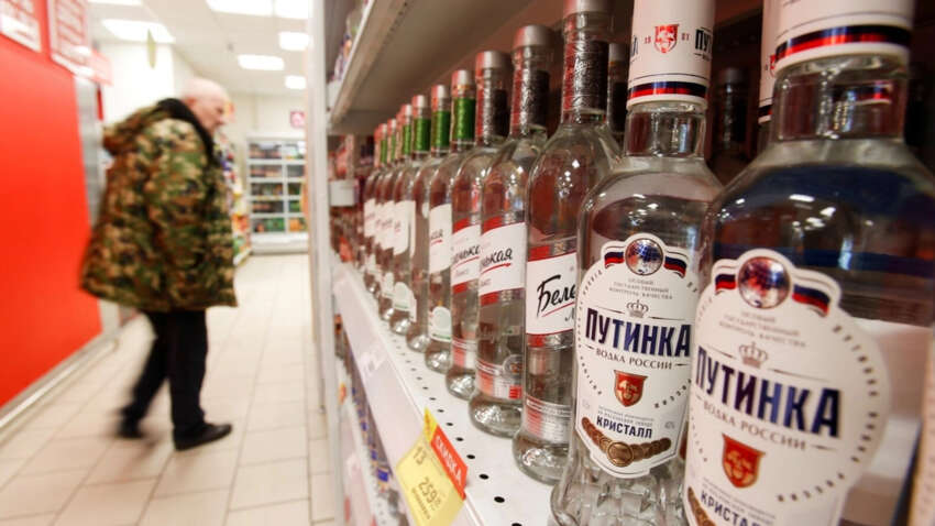 Водка вместо стабильности: Россия захлебывается в новой волне алкоголизма