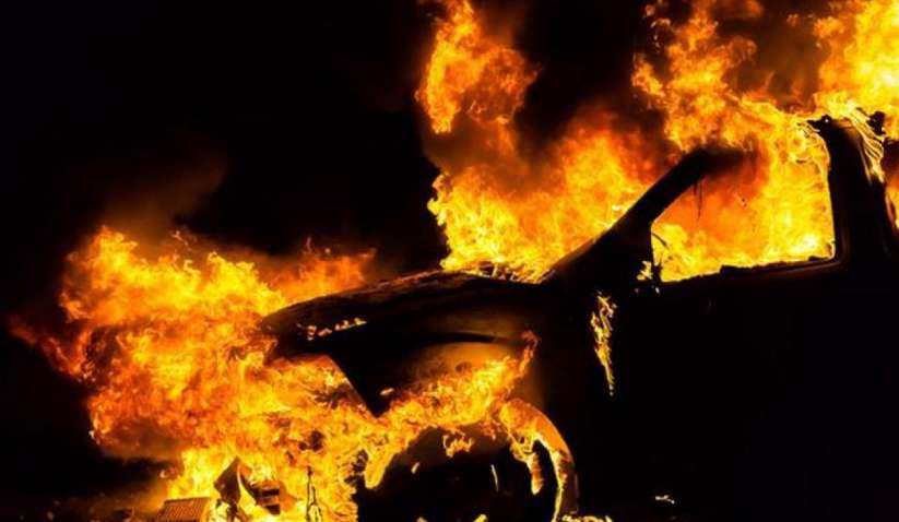 Український офіцер звернувся до паліїв військових автомобілів