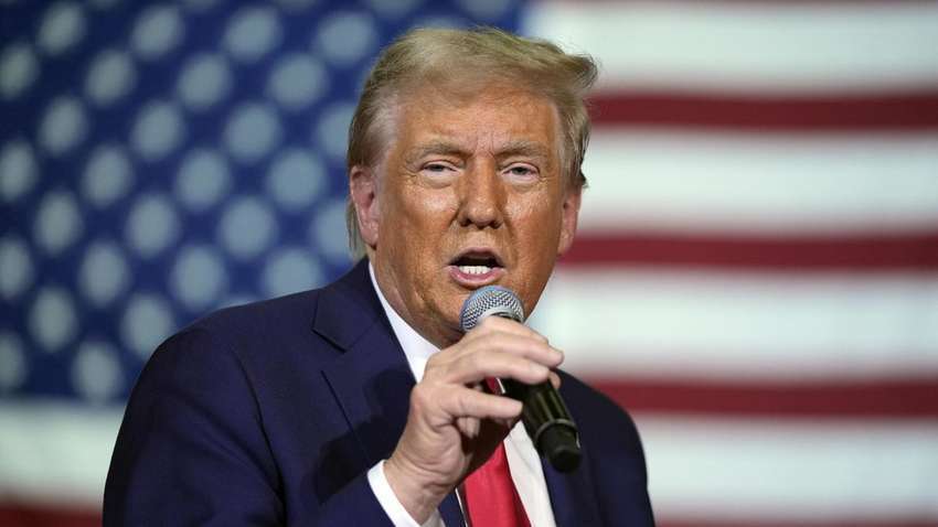Його стан погіршується: у США дають тривожний прогноз щодо відставки Трампа