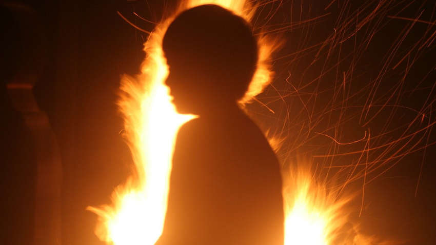 На все ради лайков: подростки подожгли ровесника, чтобы снять видео для соцсетей На все ради лайков: подростки подожгли ровесника, чтобы снять видео для соцсетей