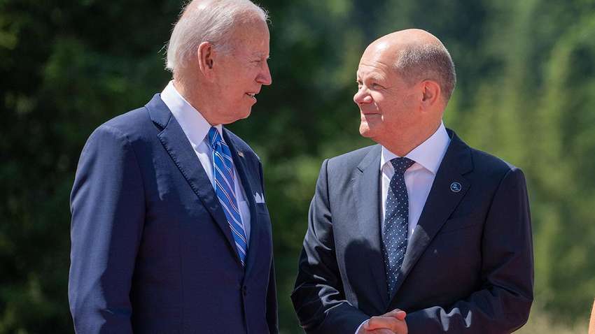 США і Німеччина готові віддати РФ частину територій України. Роблять кроки, щоб змусити до цього Київ США і Німеччина готові віддати РФ частину територій України. Роблять кроки, щоб змусити до цього Київ