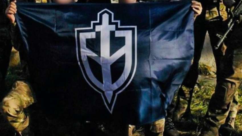 Вместе с косметическими товарами россияне получали листовки в поддержку ВСУ