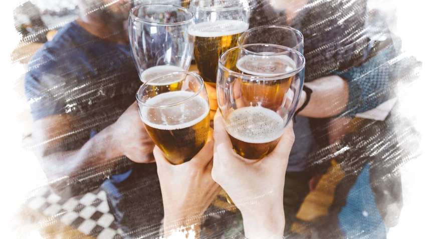 Врач рассказал о «коварстве» пива в жаркую погоду Врач рассказал о «коварстве» пива в жаркую погоду