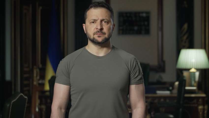 Росіяни посилили обстріл: Зеленський знову звернувся до західних союзників