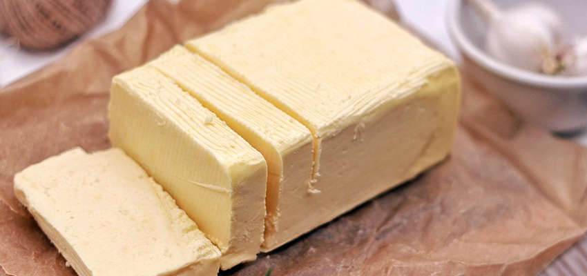 Диетолог рассказала, безопасно ли покупать сливочное масло ниже 82,5% жирности