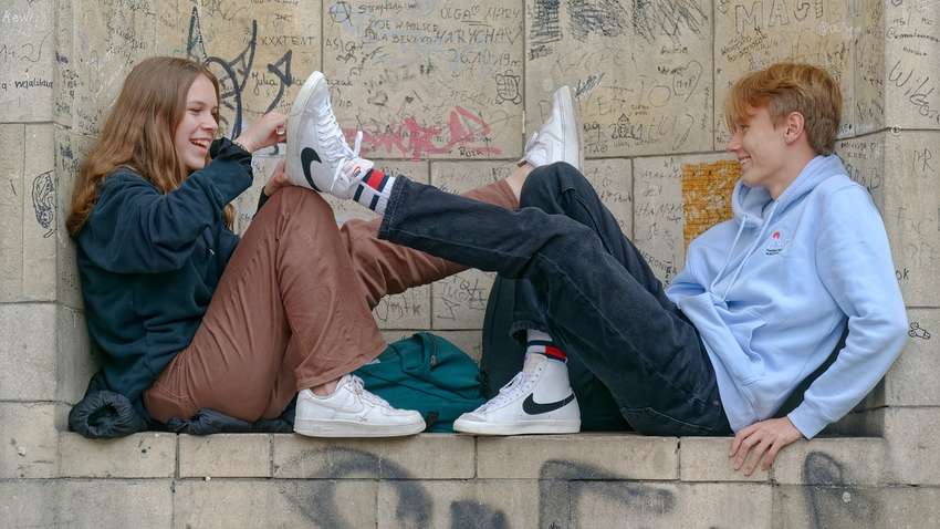  "Ковідну тисячу" отримають підлітки: на що можна буде витратити гроші