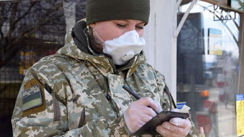 Полицейские составили почти тысячу административных протоколов с начала карантина
