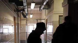 В РФ придумали еще один способ, как избавиться от заключенных  В РФ придумали еще один способ, как избавиться от заключенных