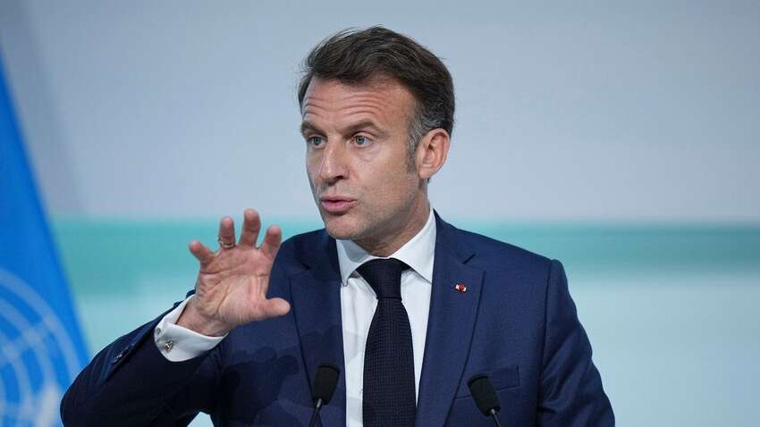 Макрон назвал, что поможет остановить Путина в Украине Макрон назвал, что поможет остановить Путина в Украине