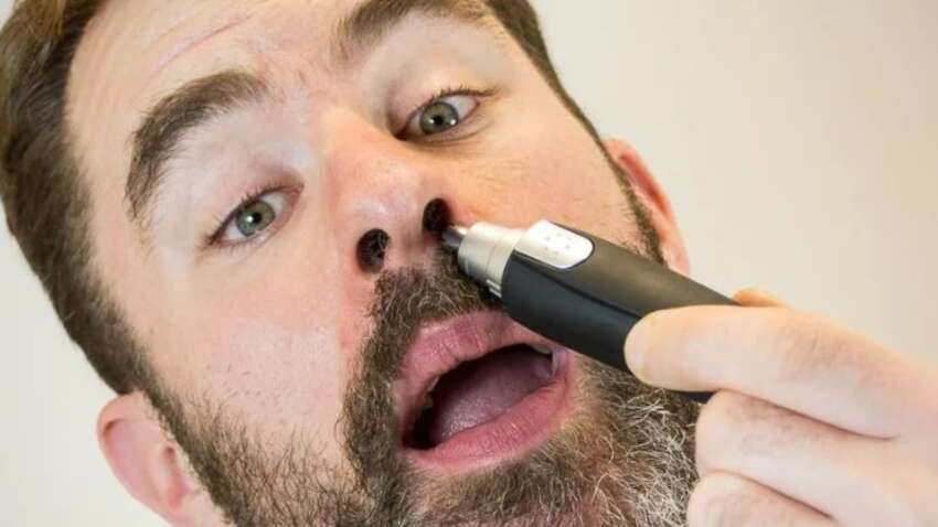 Чому не можна виривати волосся з носа: які існують ризики