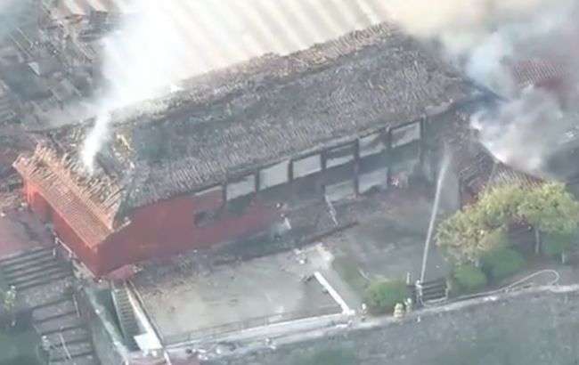 В Японии загорелся замок из списка ЮНЕСКО