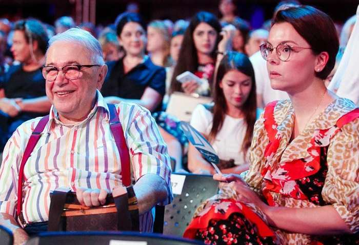 Фотофакт: Петросян впервые показал маленького сына Фотофакт: Петросян впервые показал маленького сына