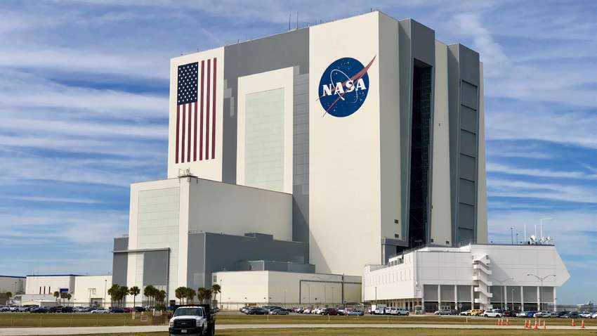 NASA вперше відправить на Місяць жінок