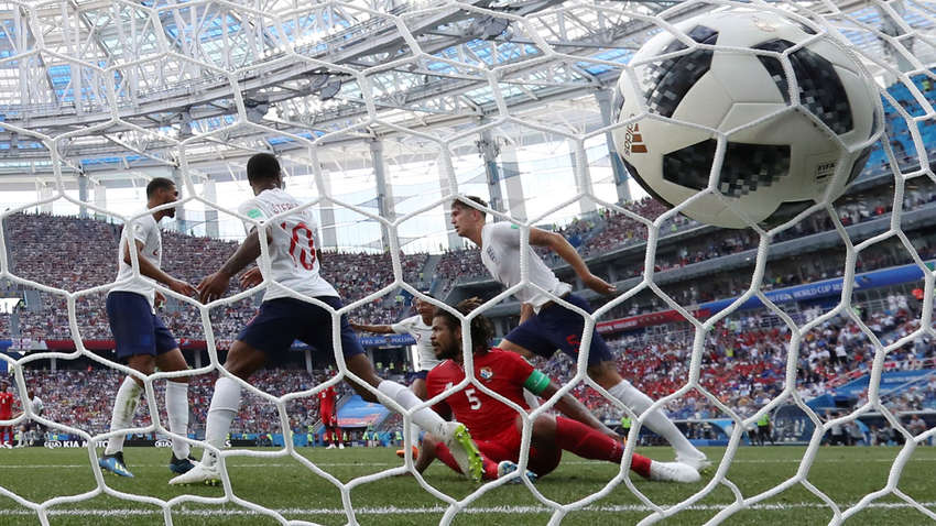 Хабарі за проведення Чемпіонатів світу з футболу: які наслідки будуть для Росії та Катару