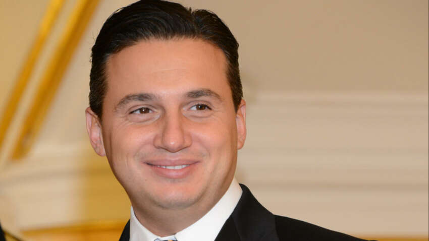 После скандального развода бывший Алсу появился на публике и ошарашил своим видом (ФОТО) После скандального развода бывший Алсу появился на публике и ошарашил своим видом (ФОТО)