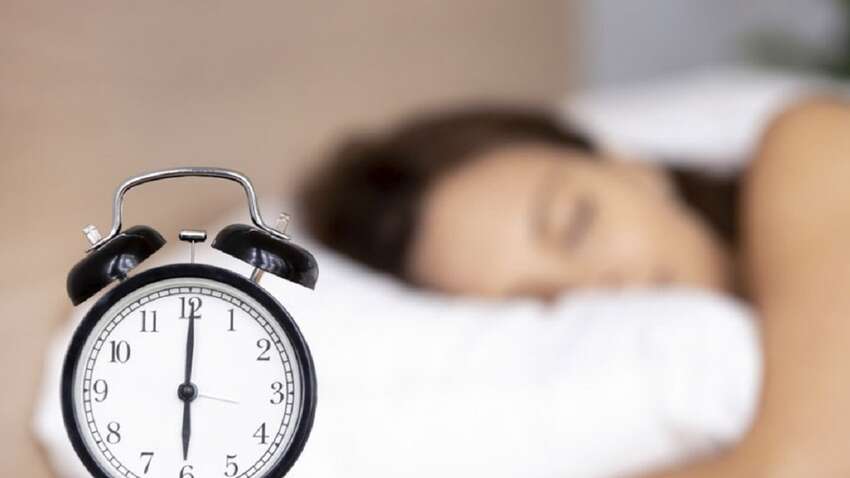 Чому ввечері важко заснути: головні причини