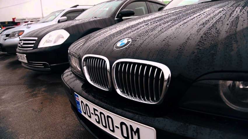 В Грузии запретили ездить на автомобилях 