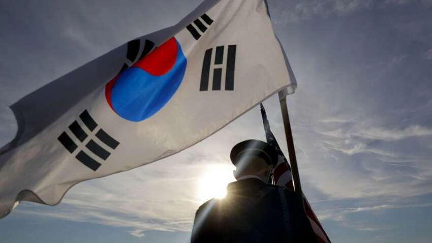Південна Корея вирішила скористатися війною в Україні на свою користь: шокуюча заява
