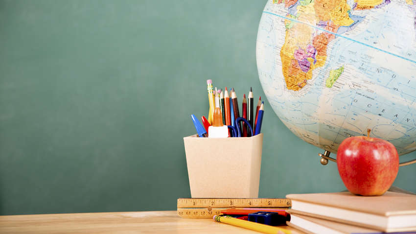 Улюблені вчителі зірок: нове опитування видання «Коментарі» Улюблені вчителі зірок: нове опитування видання «Коментарі»