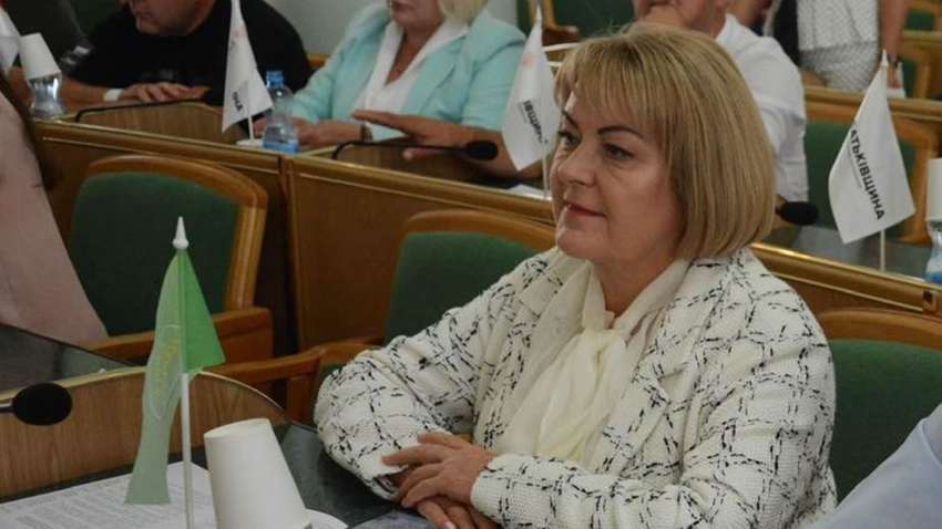 У "Слузі Народу" відреагували на свою депутатку, яка викидала сумки з грошима під час обшуку ДБР