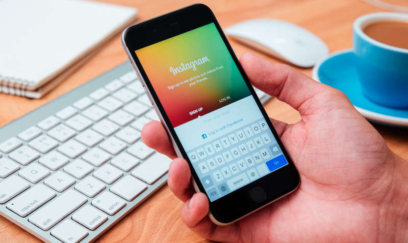 Названо зірок з найбільшим числом фейкових підписників в Instagram