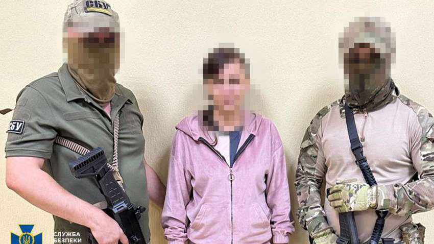 Женщина-шпионка "сливала" врагу позиции ВСУ под Покровском