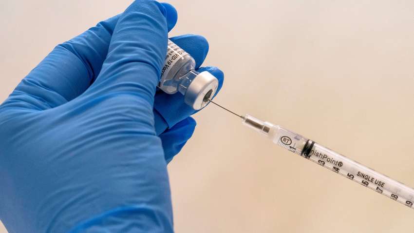 Глава генштаба Испании ушел в отставку из-за прививки от COVID-19