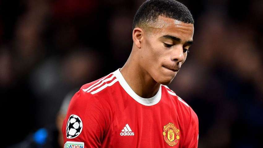 Футболиста "Манчестер Юнайтед" обвиняют в избиении и изнасиловании девушки: подробности Футболиста "Манчестер Юнайтед" обвиняют в избиении и изнасиловании девушки: подробности