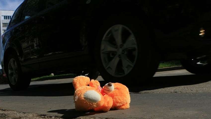 Автокатастрофа в Миколаєві: 15-річний хлопець на смерть збив дитину Автокатастрофа в Миколаєві: 15-річний хлопець на смерть збив дитину