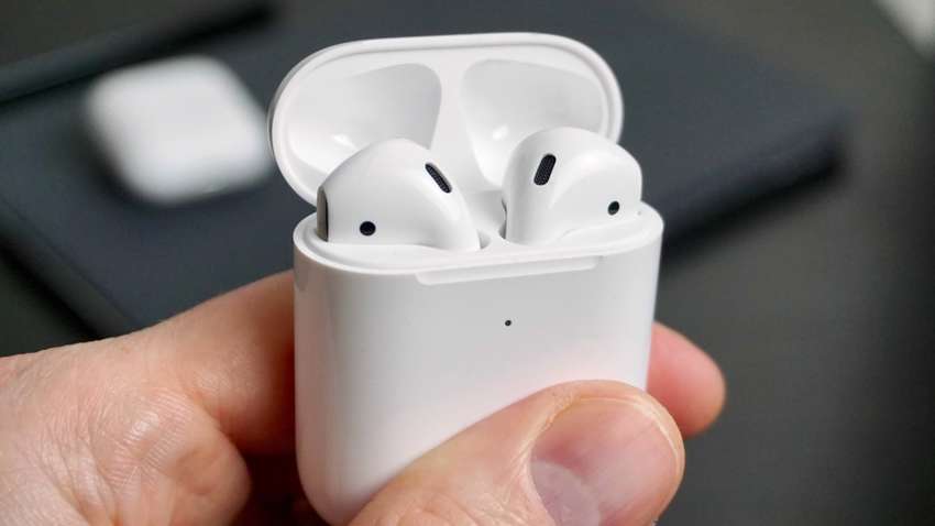 Беспроводные наушники Apple получат новую полезную функцию