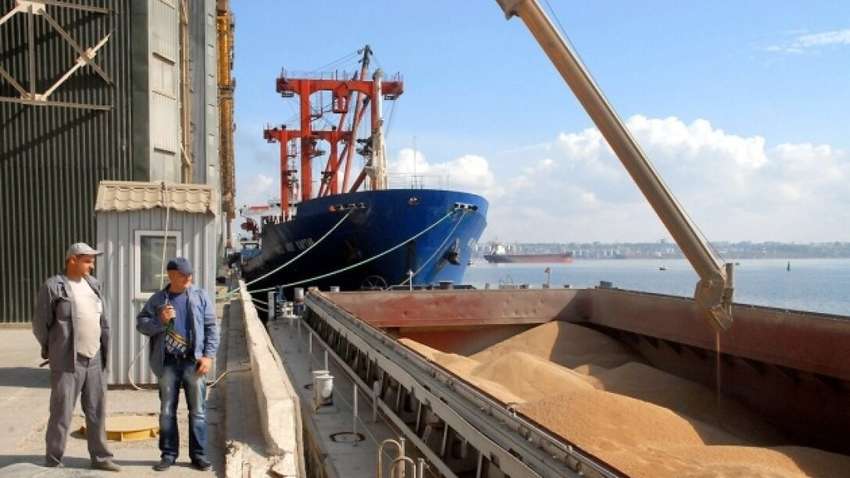 Добрый десяток чиновников попался силовикам на сделках с зерном