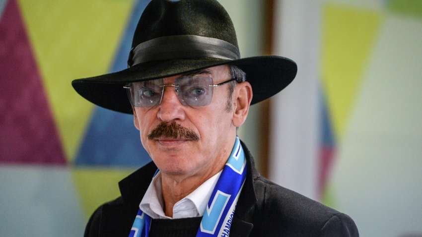 Любимого актера Путина срочно госпитализировали в больницу Любимого актера Путина срочно госпитализировали в больницу