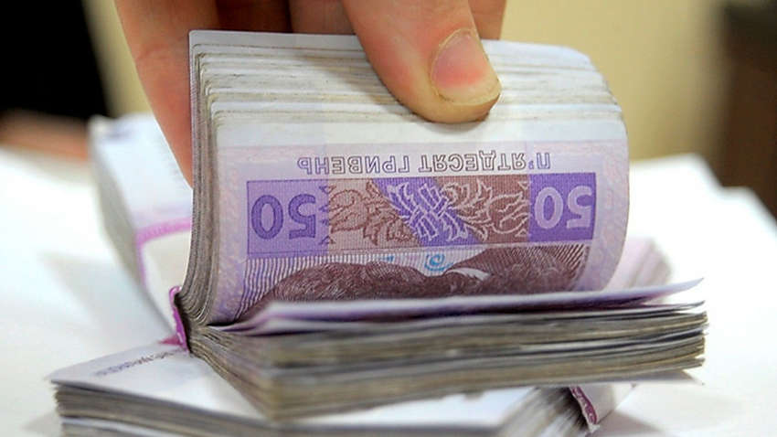 Взятка вместо штрафа: полицейский требовал 15 тыс. грн у нарушителя карантина