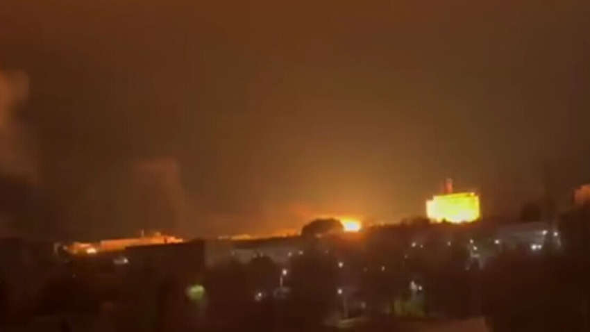 У російському Брянську у вогні завод, який Кремль використовує у військовій промисловості