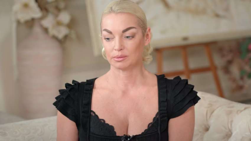 Скандальна російська балерина потрапила в дуже дивну ситуацію на Мальдівах (ВІДЕО)