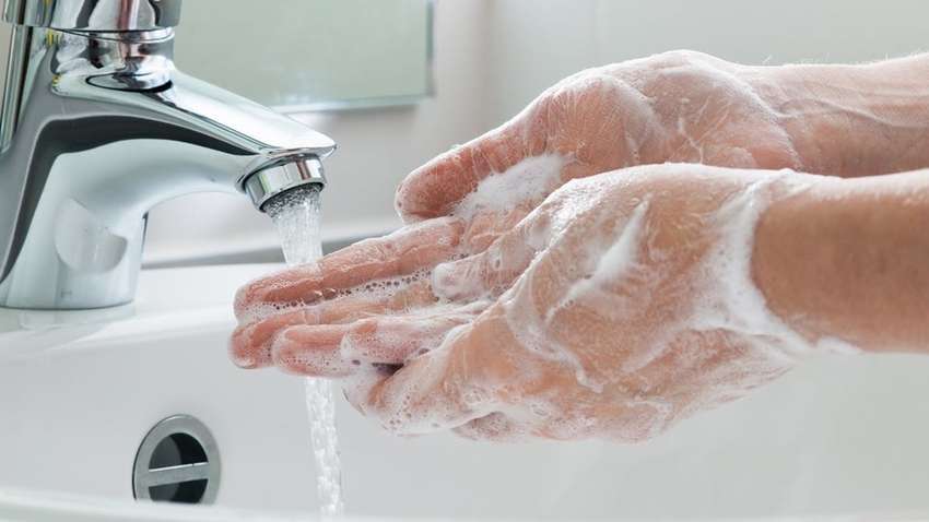 Как защитить организм от микробов зимой: есть 3 эффективных способа