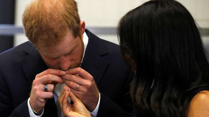 За час шлюбу з Меган Маркл принц Гаррі почав стрімко лисіти