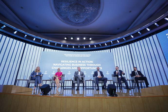 В Киеве состоялся юбилейный 10-й Киевский международный экономический форум 2024