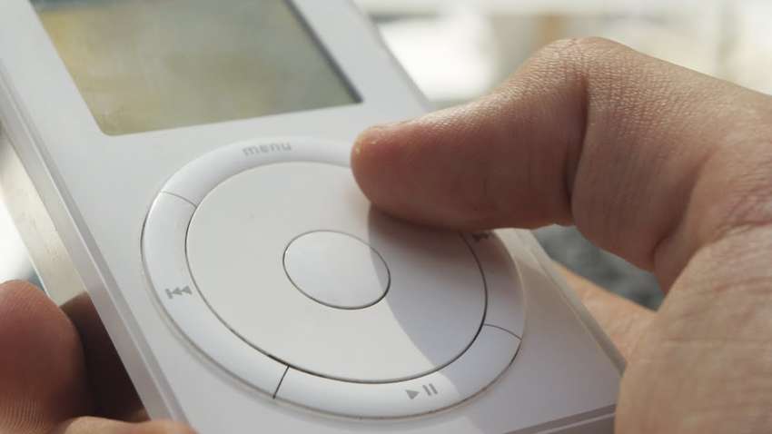 Компанія Apple припинила випускати айподи