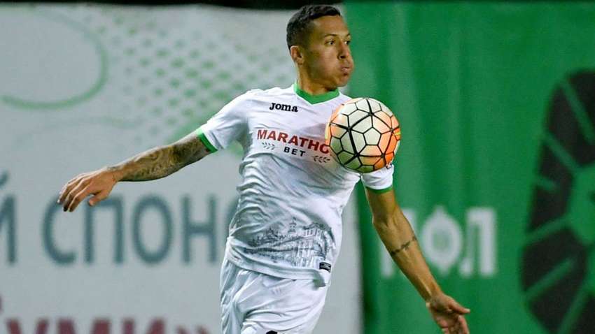 Уругвайський футболіст львівських "Карпат" був звільнений з клубу через зламану щелепу одноклубнику