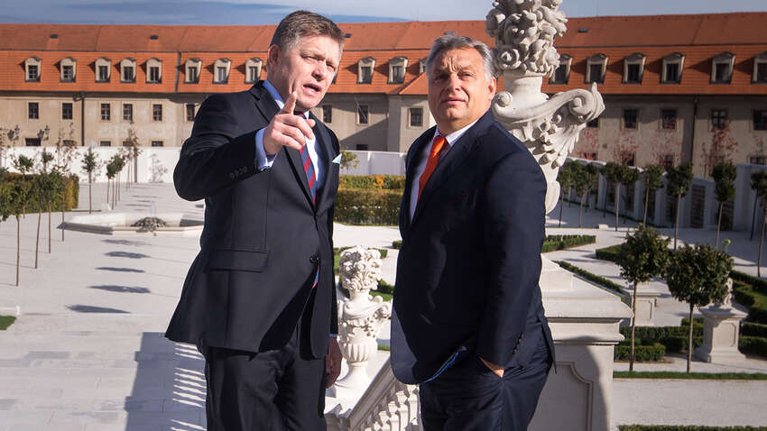 Орбан и Фицо просят ЕС снять санкции с олигархов РФ: кто в списке Орбан и Фицо просят ЕС снять санкции с олигархов РФ: кто в списке