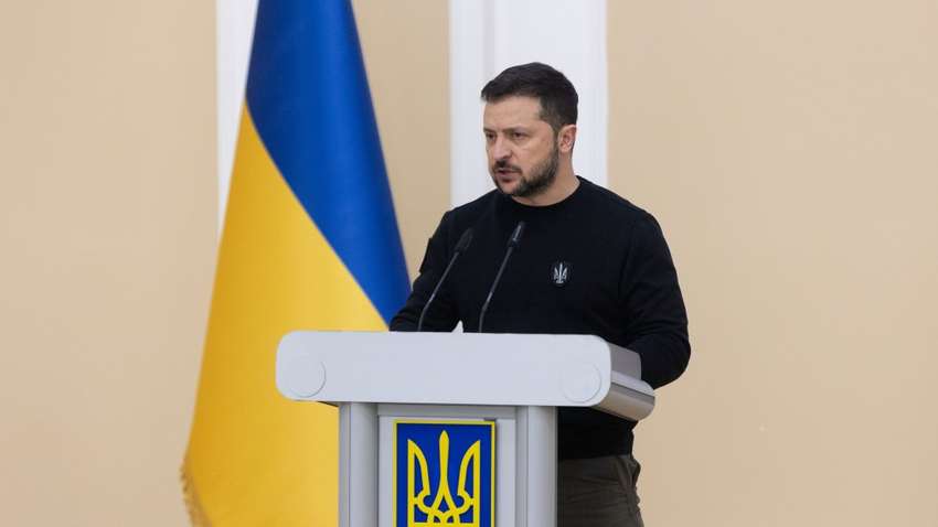 Зеленский назвал месяц, когда может наступить переломный момент в войне Зеленский назвал месяц, когда может наступить переломный момент в войне