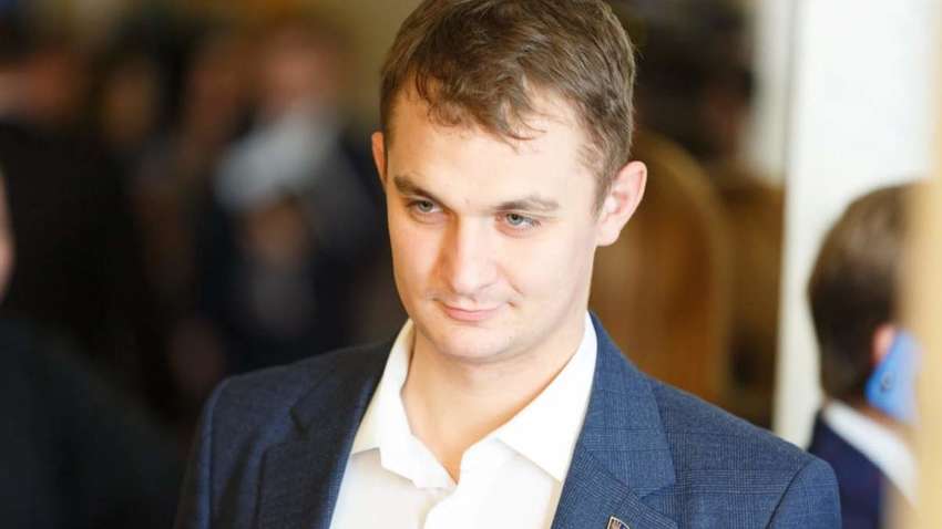 Нардеп від "Слуги народу" їздив столицею "під кайфом": подробиці (ВІДЕО)