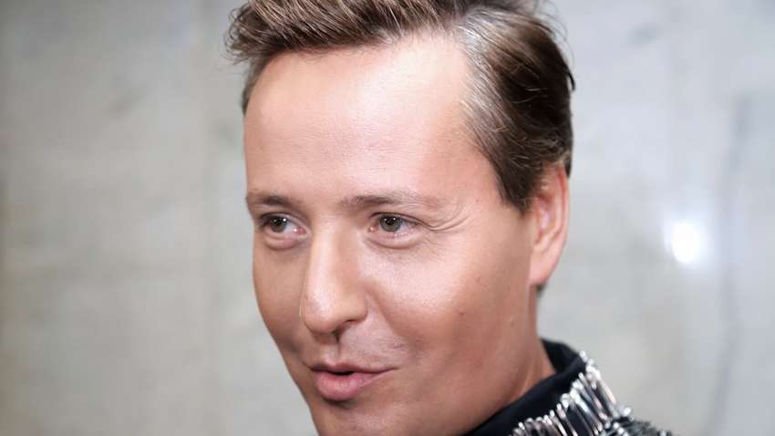 В сети показали, как выглядит когда то очень популярный российский певец (ФОТО)