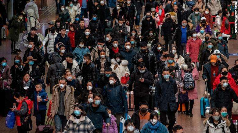 В Китае отменяют празднование Лунного Нового года из-за вспышки коронавируса