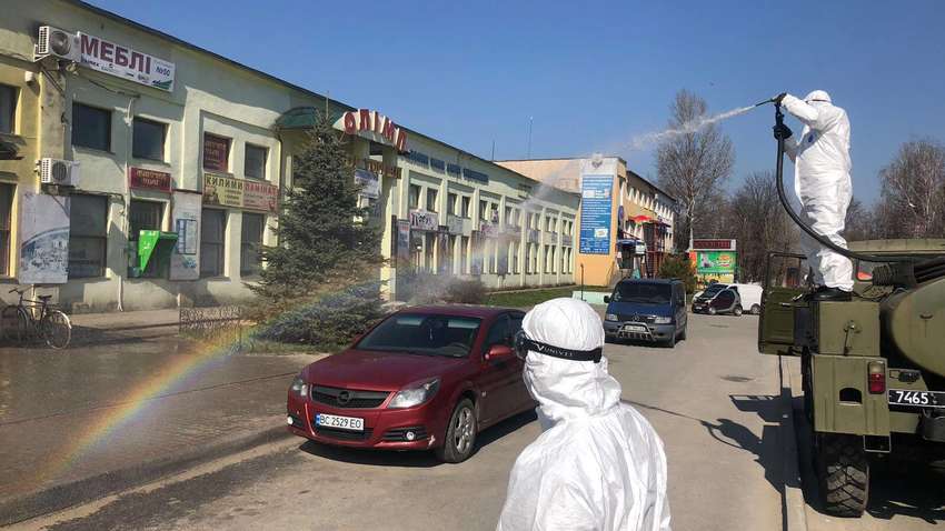 Особый режим карантина: один из регионов Украины полностью закрывают