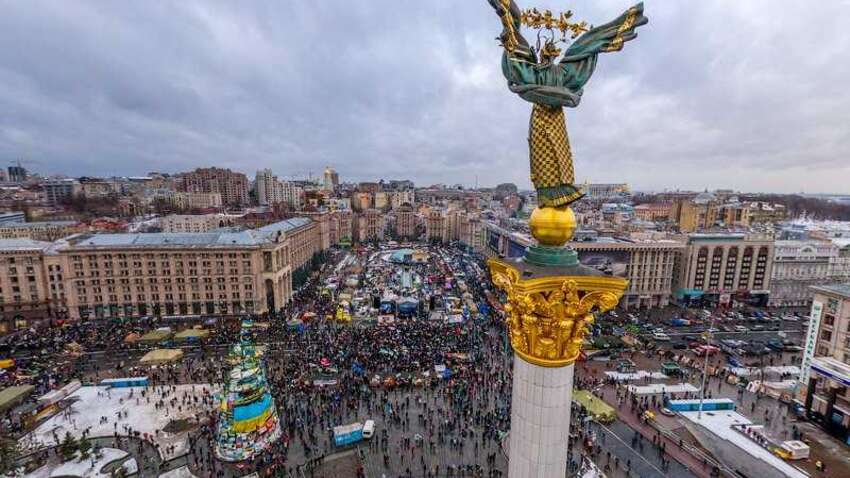 РФ хочет вытащить украинцев на новый "Майдан": что стоит за кампанией Кремля РФ хочет вытащить украинцев на новый "Майдан": что стоит за кампанией Кремля
