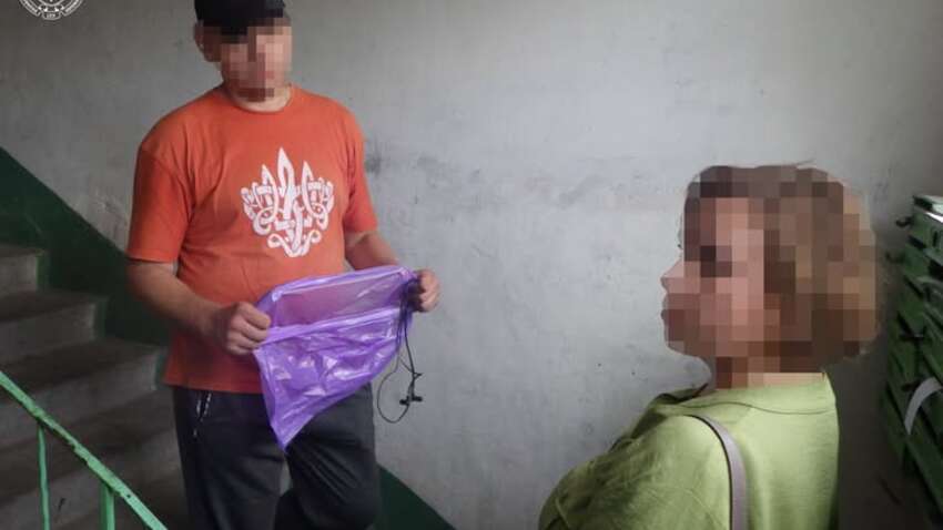 Жорстокий напад через платіжки: у Полтаві чоловік намагався вбити працівницю “Полтаватеплоенерго” Жорстокий напад через платіжки: у Полтаві чоловік намагався вбити працівницю “Полтаватеплоенерго”